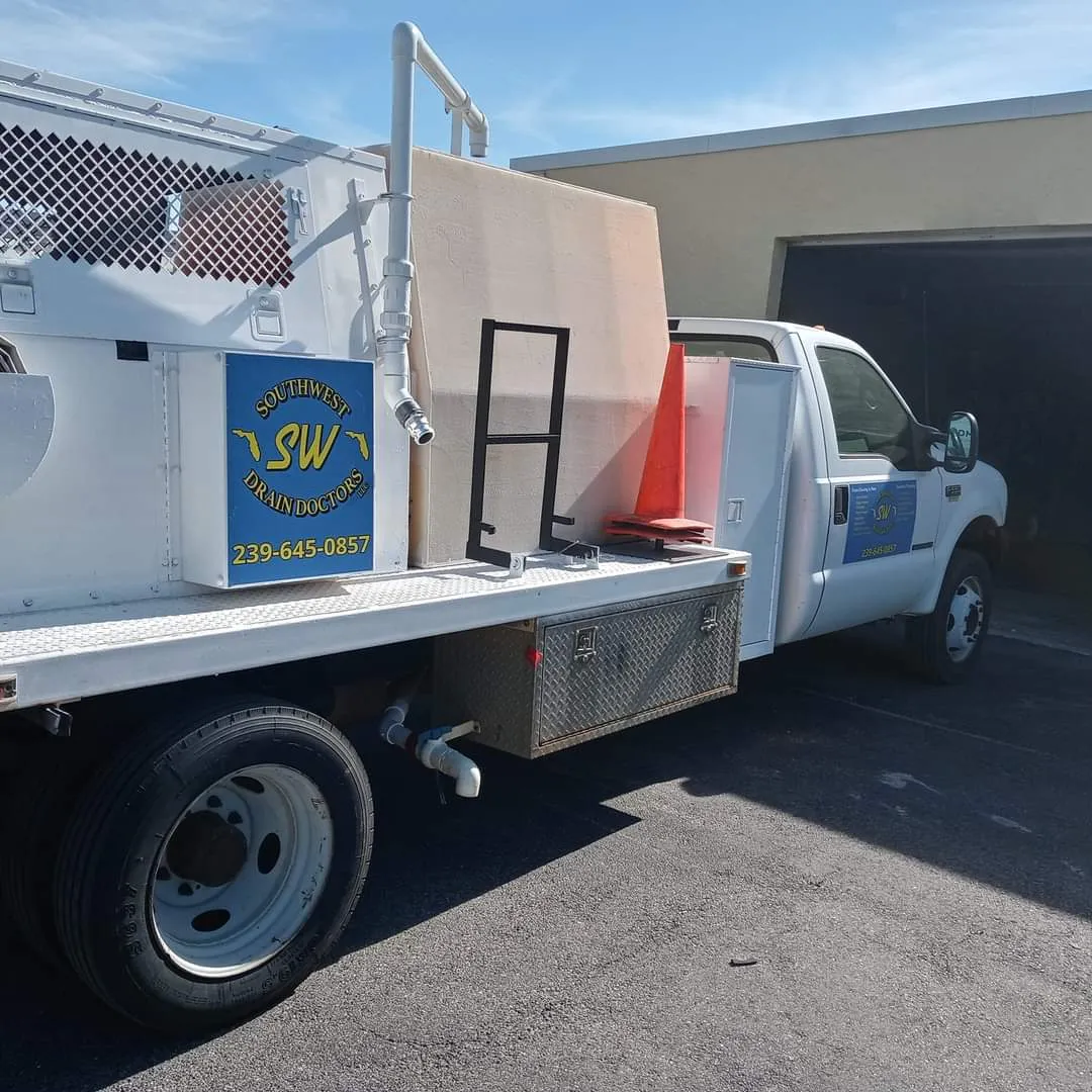 2002 SEWER EQUIPMENT COMPANY OF AMERICA 747 TRUCK