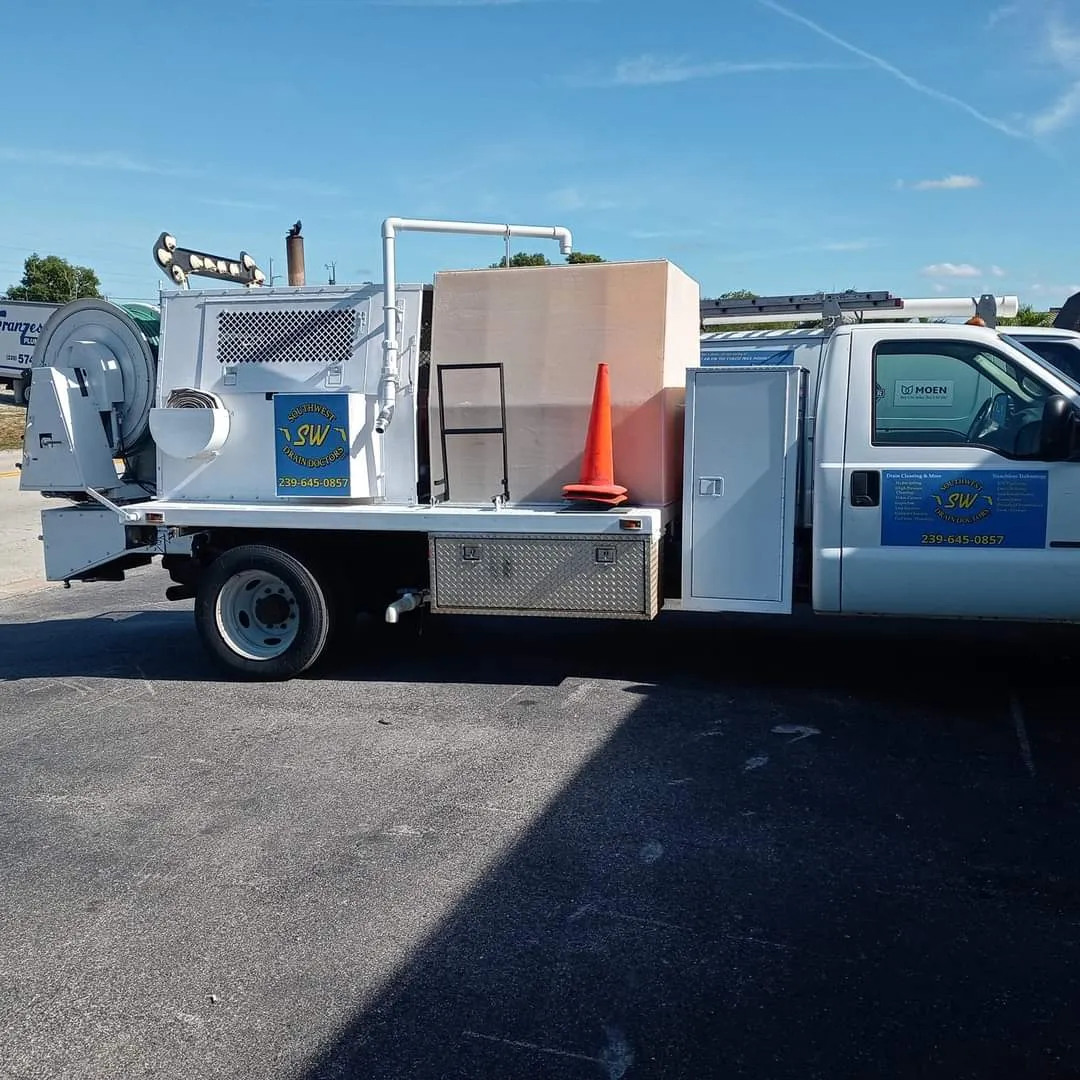 2002 SEWER EQUIPMENT COMPANY OF AMERICA 747 TRUCK