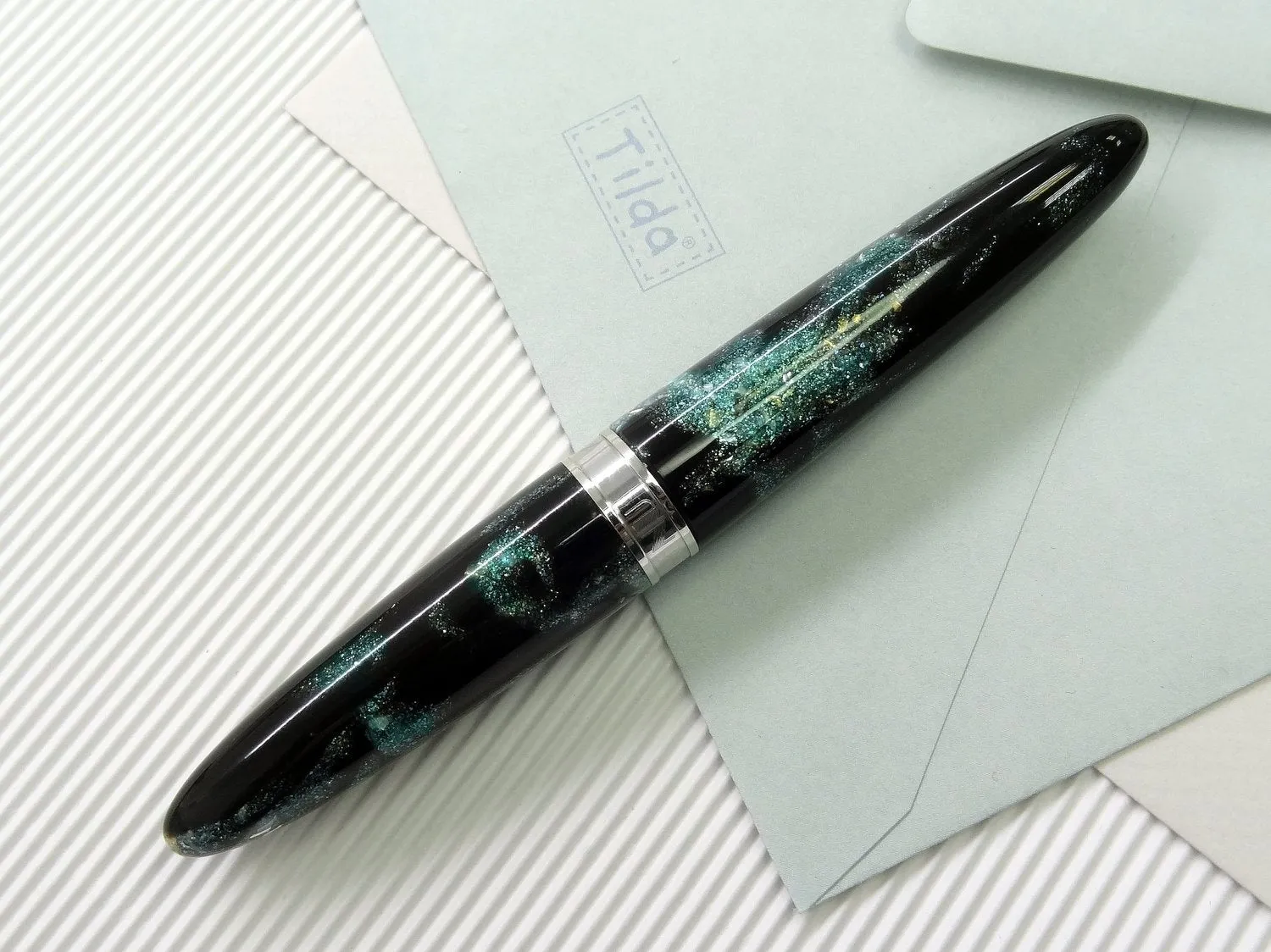 BENU Minima Fountain Pen - Mystical Green