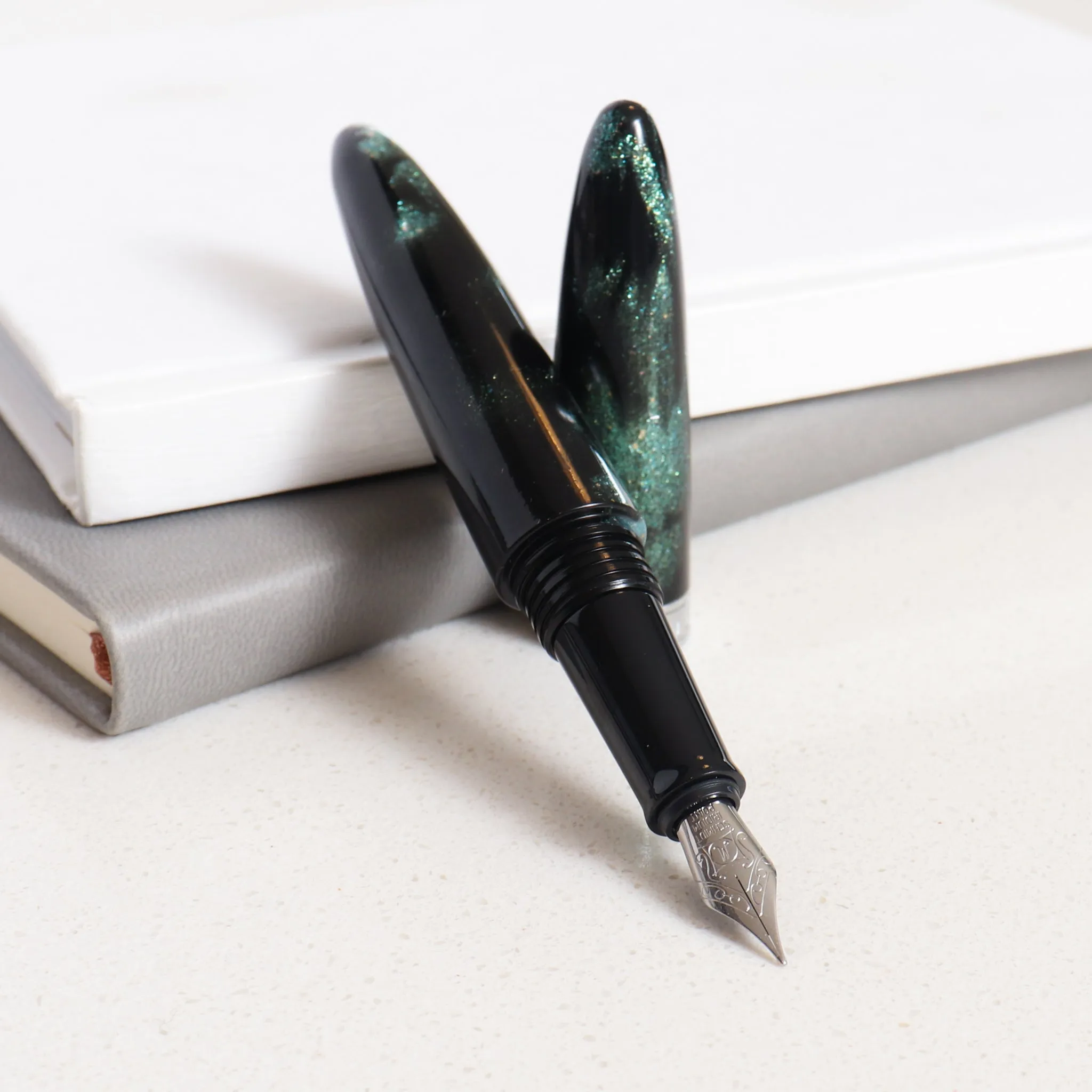 BENU Minima Mystical Green Silver Fountain Pen