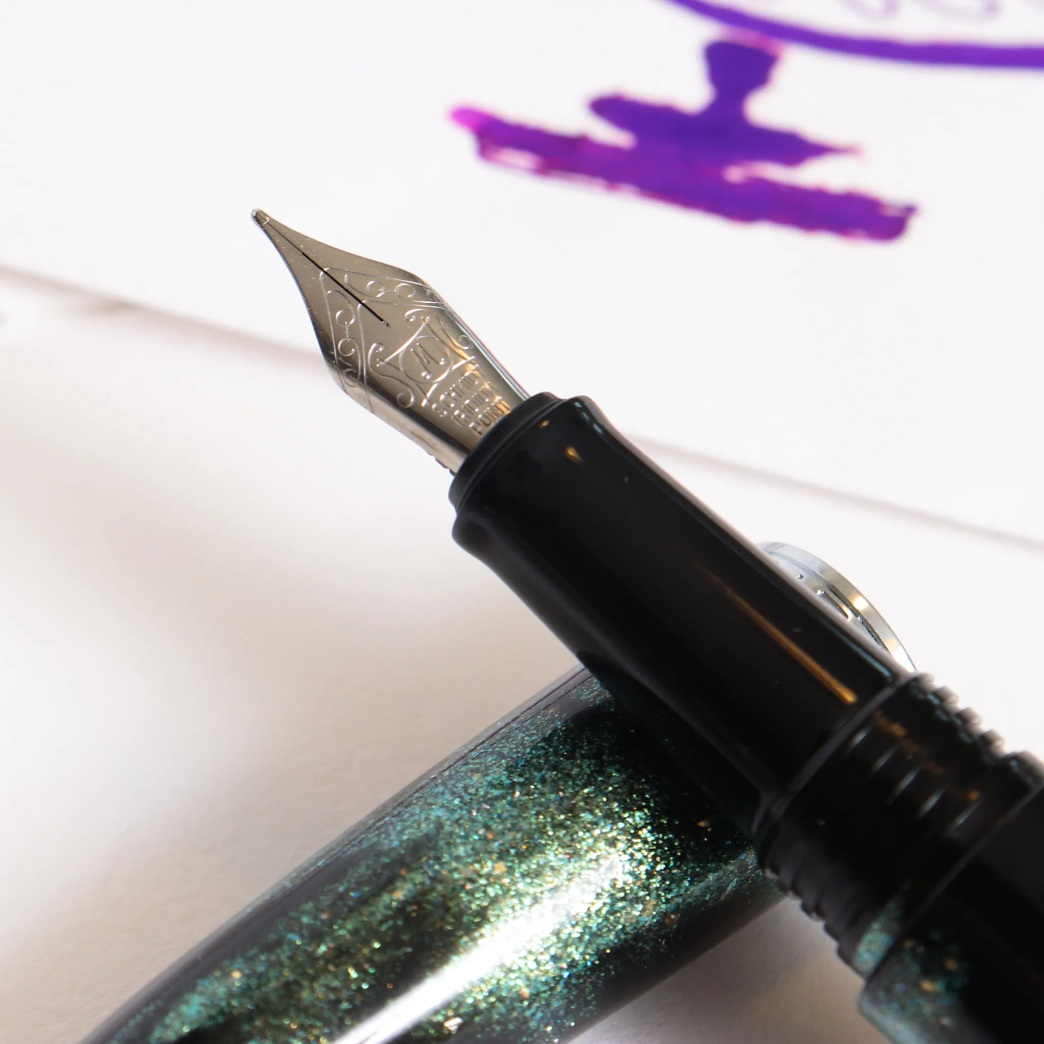 BENU Minima Mystical Green Silver Fountain Pen