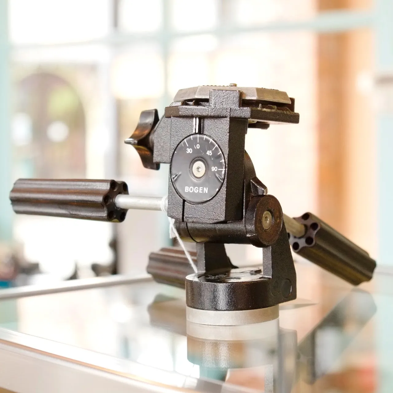 Bogen Manfrotto 3047