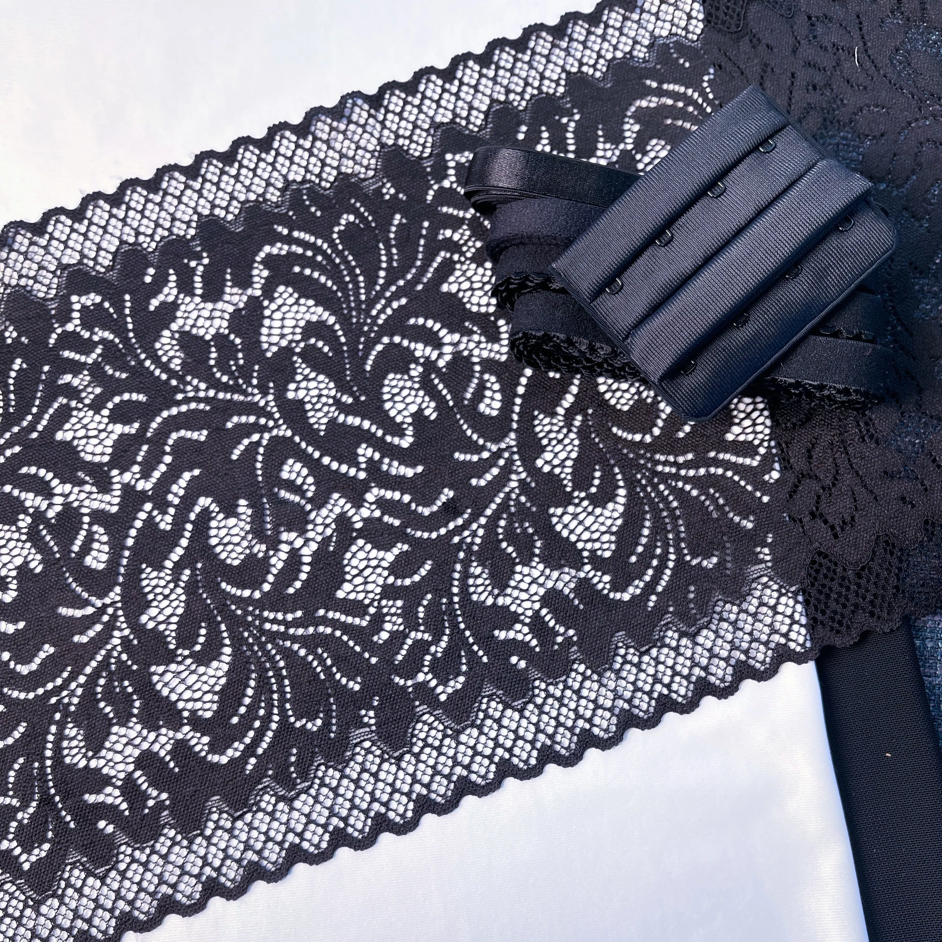 Bra Bee '23 Sew Along - The Lanai Wireless Bra with Nikki