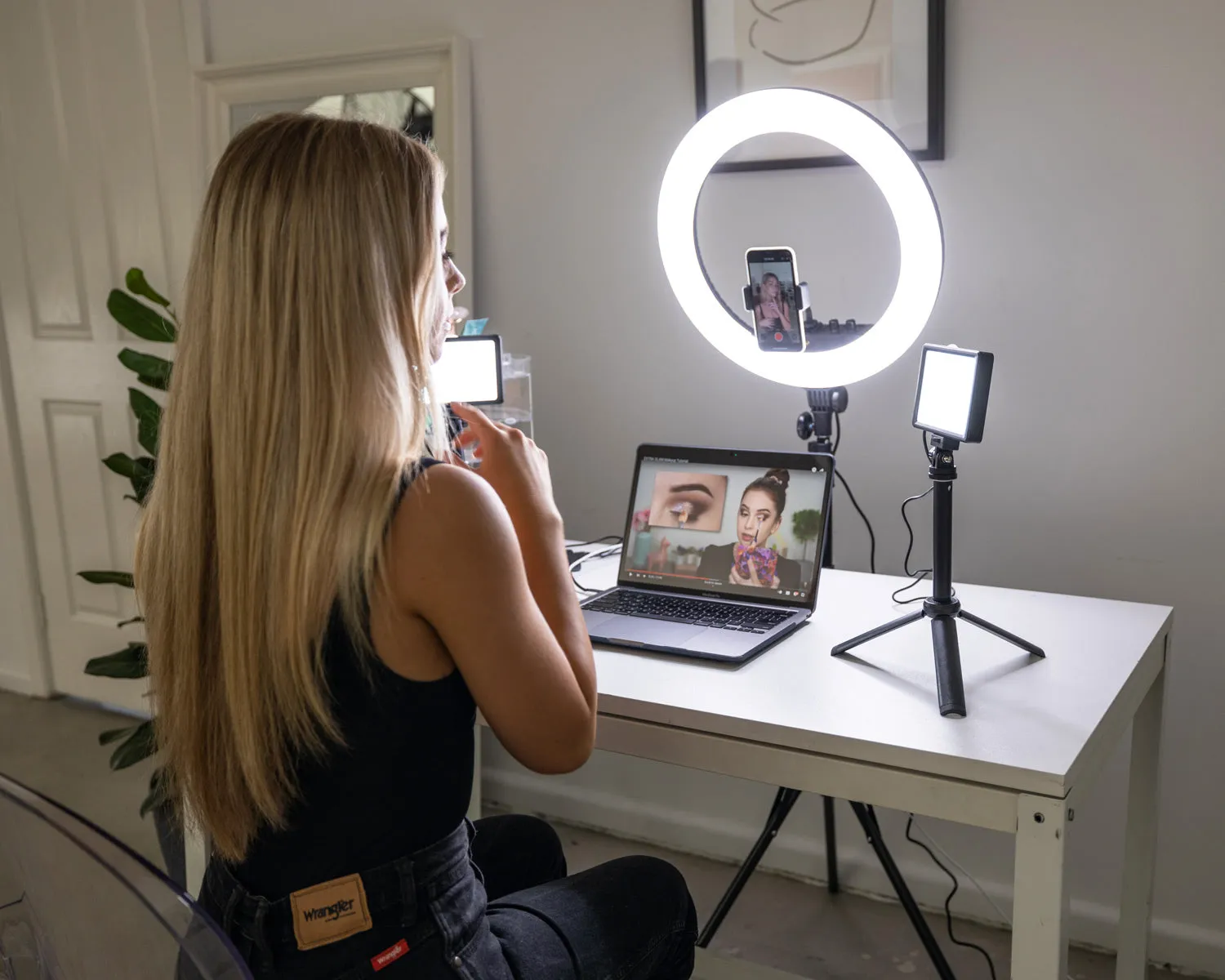 Complete Beauty Ring Light Studio Diamond Luxe & 5.5" LED Crystal Duo Lighting Kit - Bundle