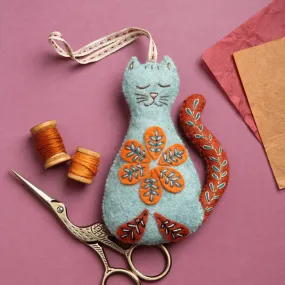 CORINNE LAPIERRE • Felt Embroidered Folk Cat Stitch Kit