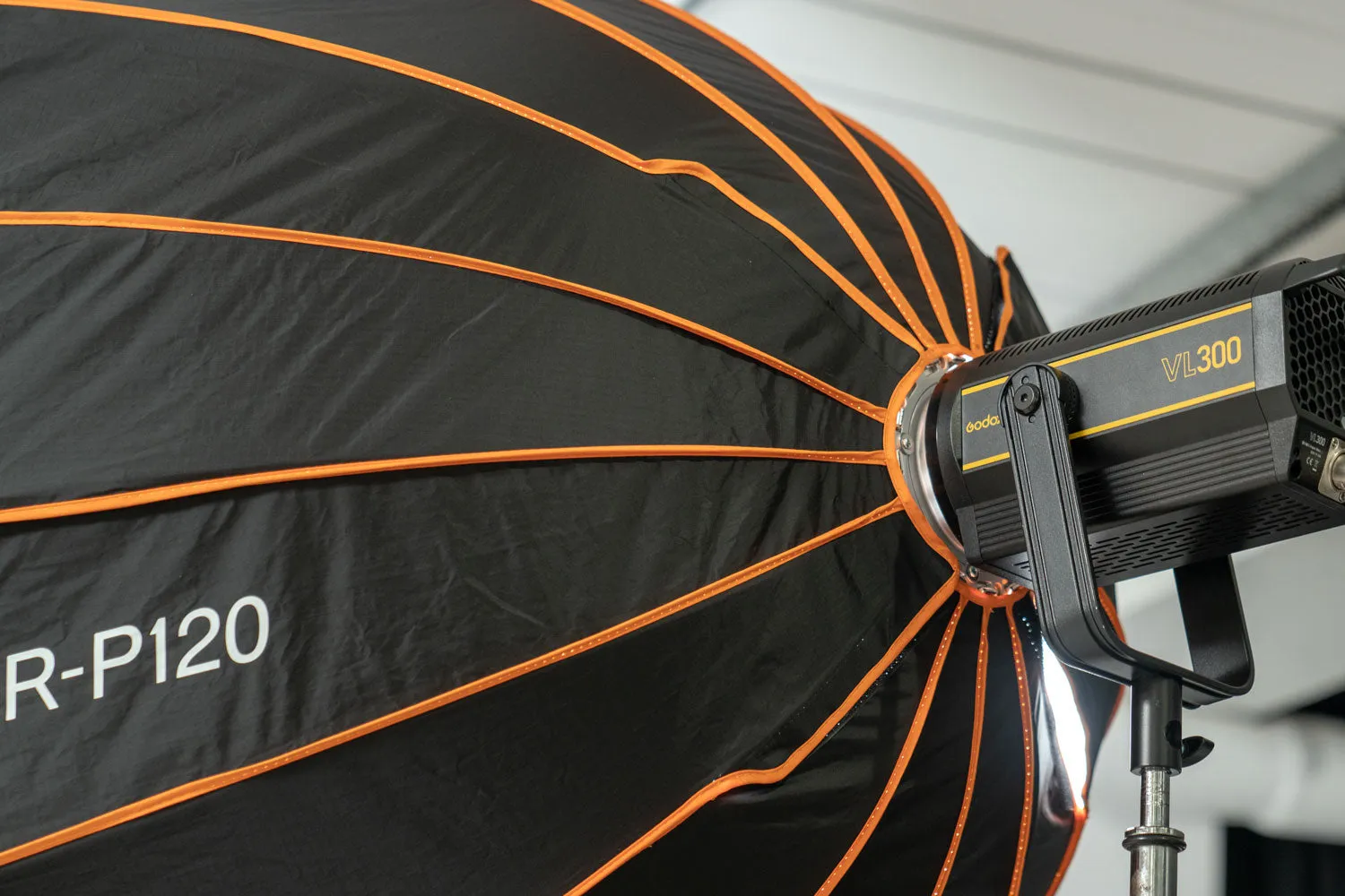 Godox Quick Release Parabolic Softbox QR-P120 (Bowens Mount)