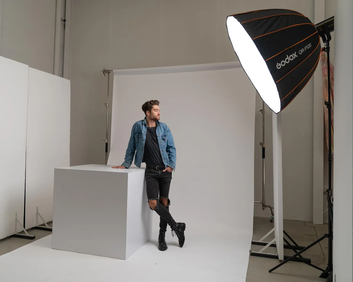 Godox Quick Release Parabolic Softbox QR-P120 (Bowens Mount)