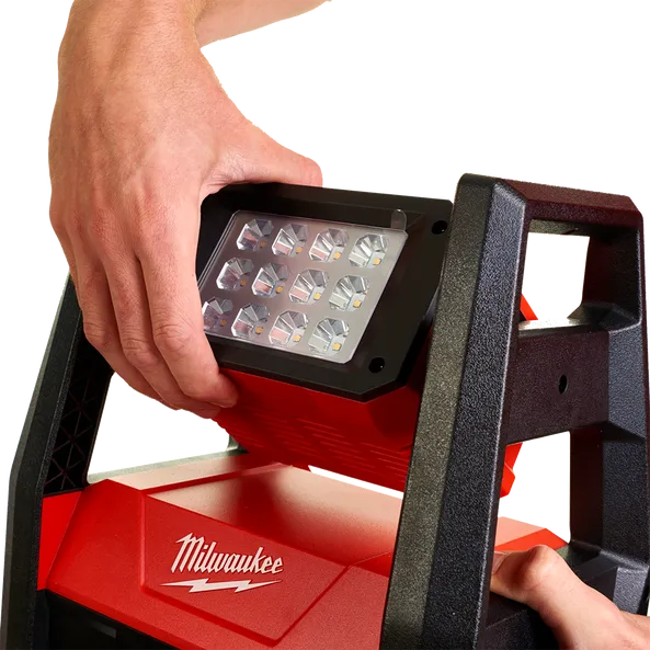 Milwaukee LED Area Light 18v without battery M18HAL‐0