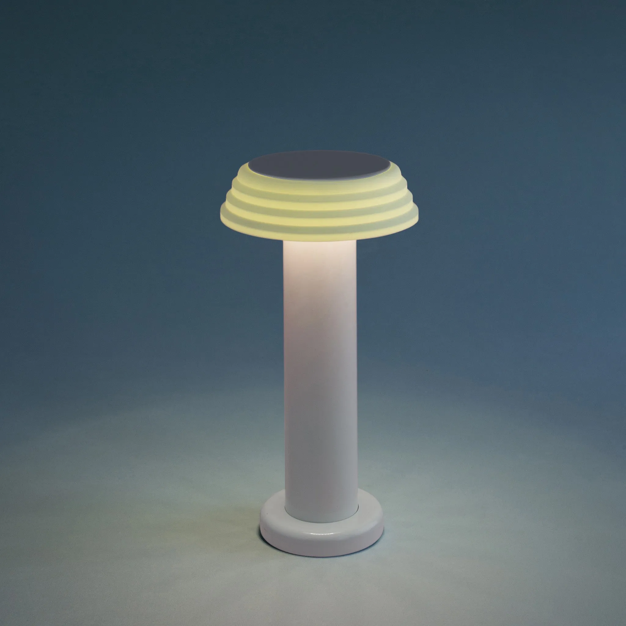 PL1 Portable Lamp