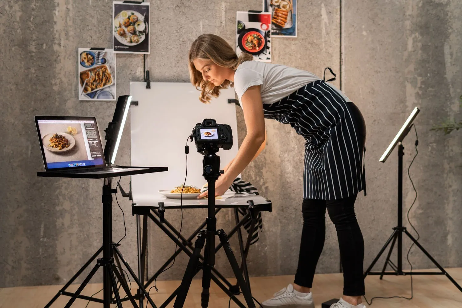 Pro 'Foodie' 60cm Studio Food Photography Table & LED Lighting Kit