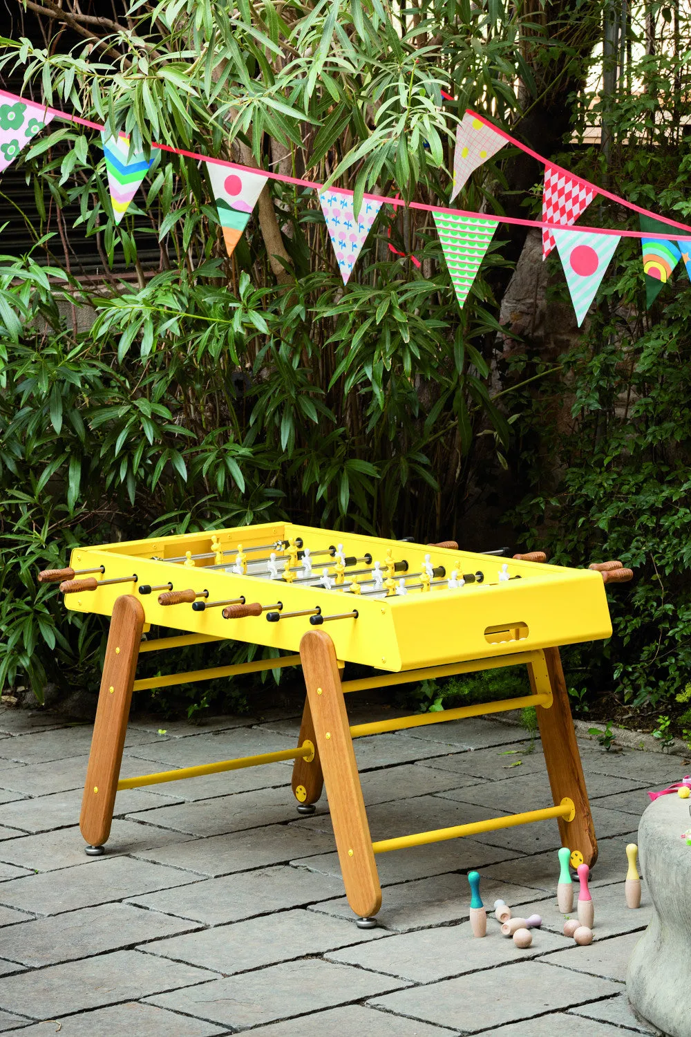 RS Barcelona Golden Yellow RS4 Outdoor Foosball Table