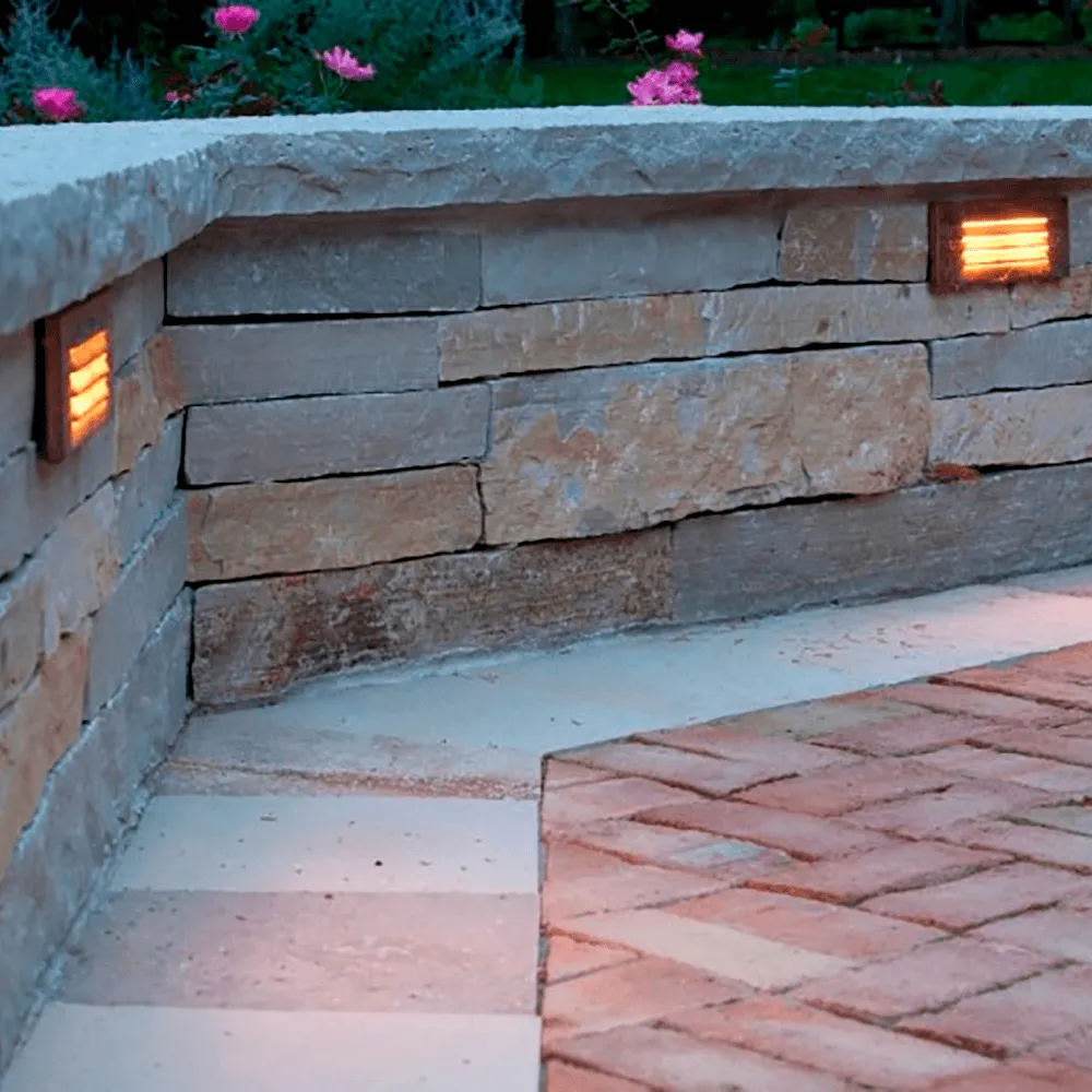 STB07 2W LED Surface Mounted Horizontal Step Light Indoor-Outdoor Lighting